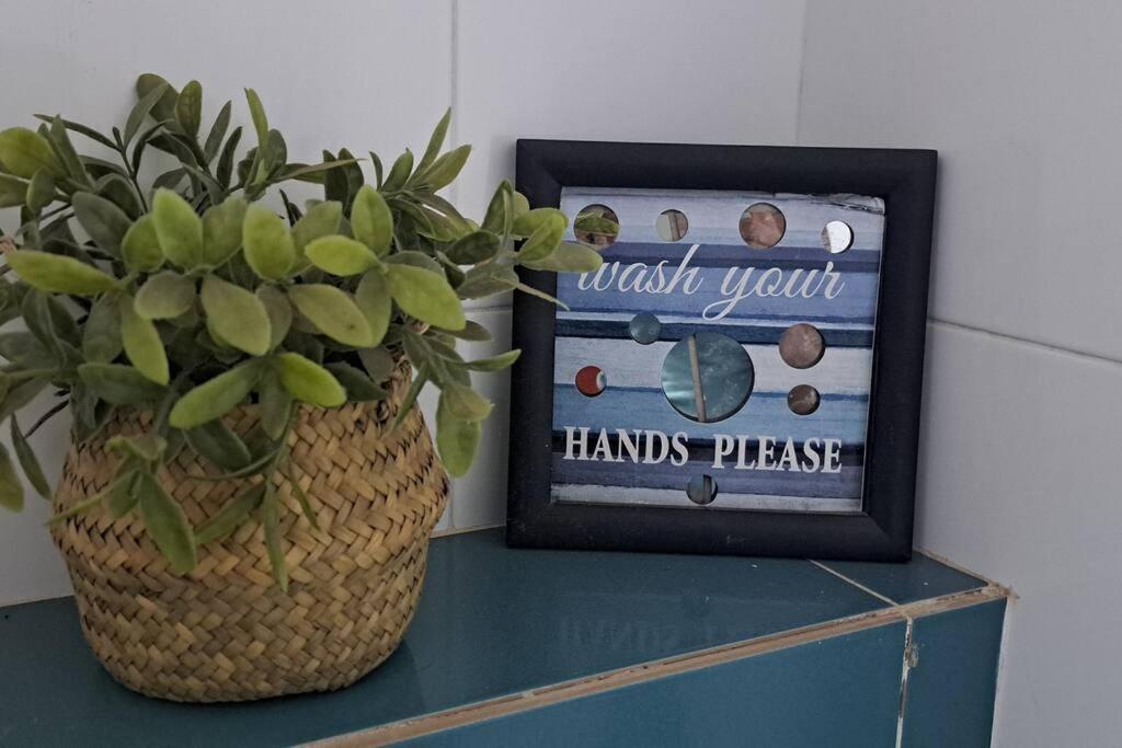 Mendes Family Homestay - B&B In The Heart Of Praia Kültér fotó